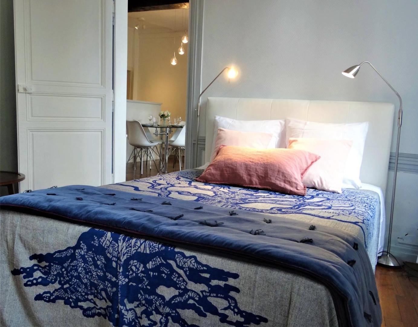 Le Cardinal Apartment Chartres Ngoại thất bức ảnh